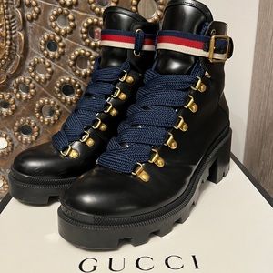Gucci boots never worn